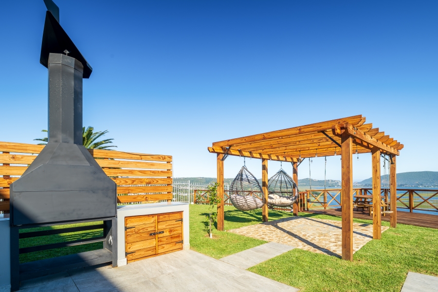 6 Bedroom Property for Sale in Old Place Western Cape